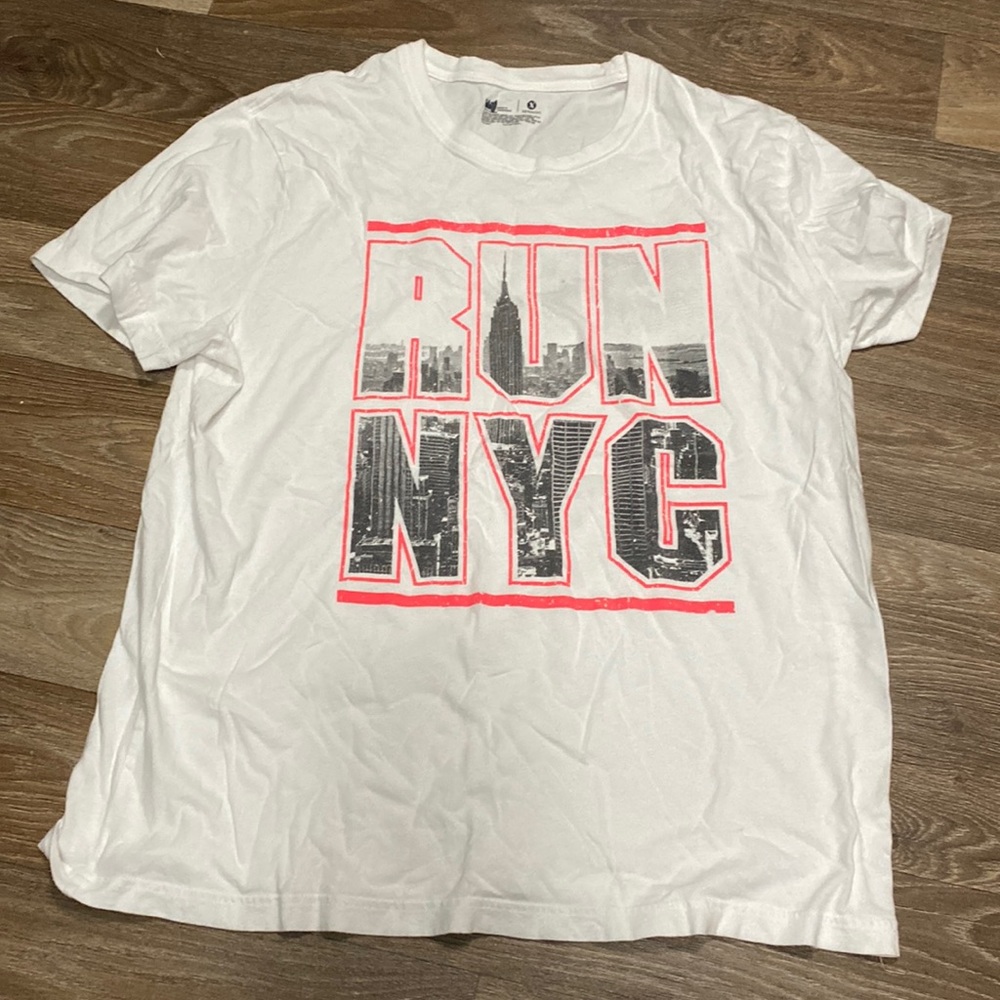 3/$15🌟 xersion shirt